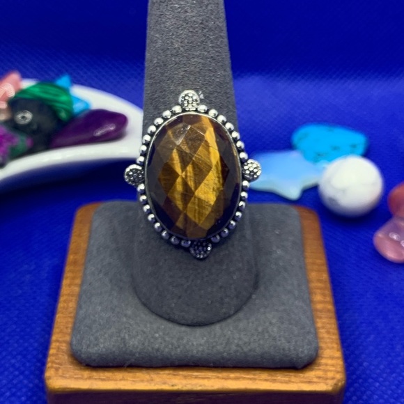 Stunning Faceted Tiger’s Eye Ring! .925 Sterling Silver Plated, Size 9.25 - Picture 1 of 9